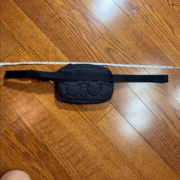 Vera Bradley Disney Feather weight Belt Bag NWOT - Picture 5 of 8